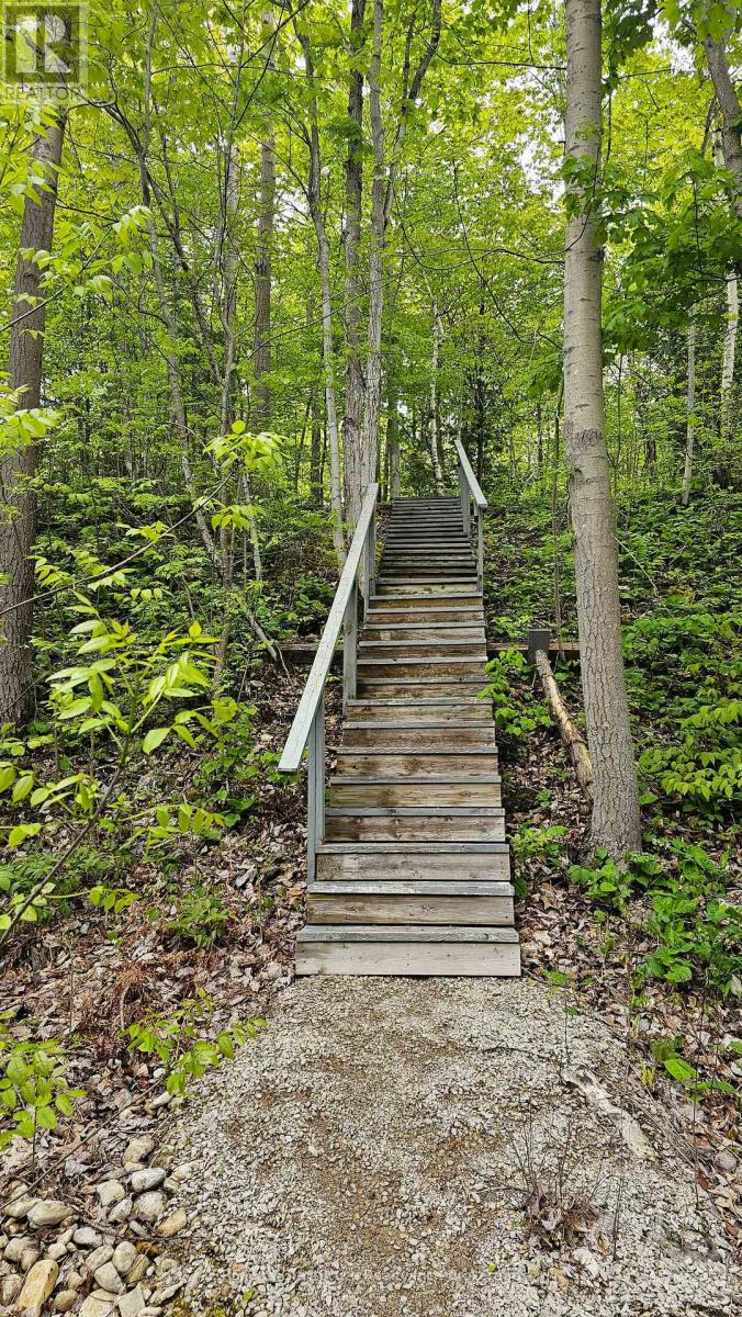 17 Shoreline Drive, Northern Bruce Peninsula, Ontario  N0H 1Z0 - Photo 35 - X13137392