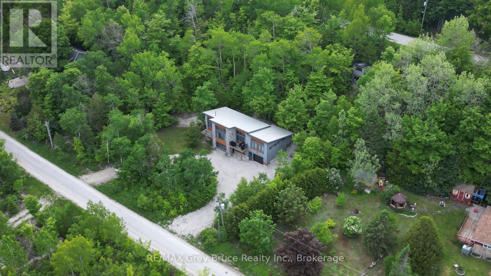 17 Shoreline Drive, Northern Bruce Peninsula, Ontario  N0H 1Z0 - Photo 45 - X13137392