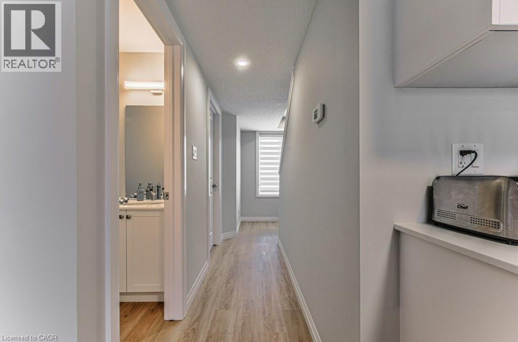410 Northfield Drive Unit# B11, Waterloo, Ontario  N2L 0A6 - Photo 11 - 40830400