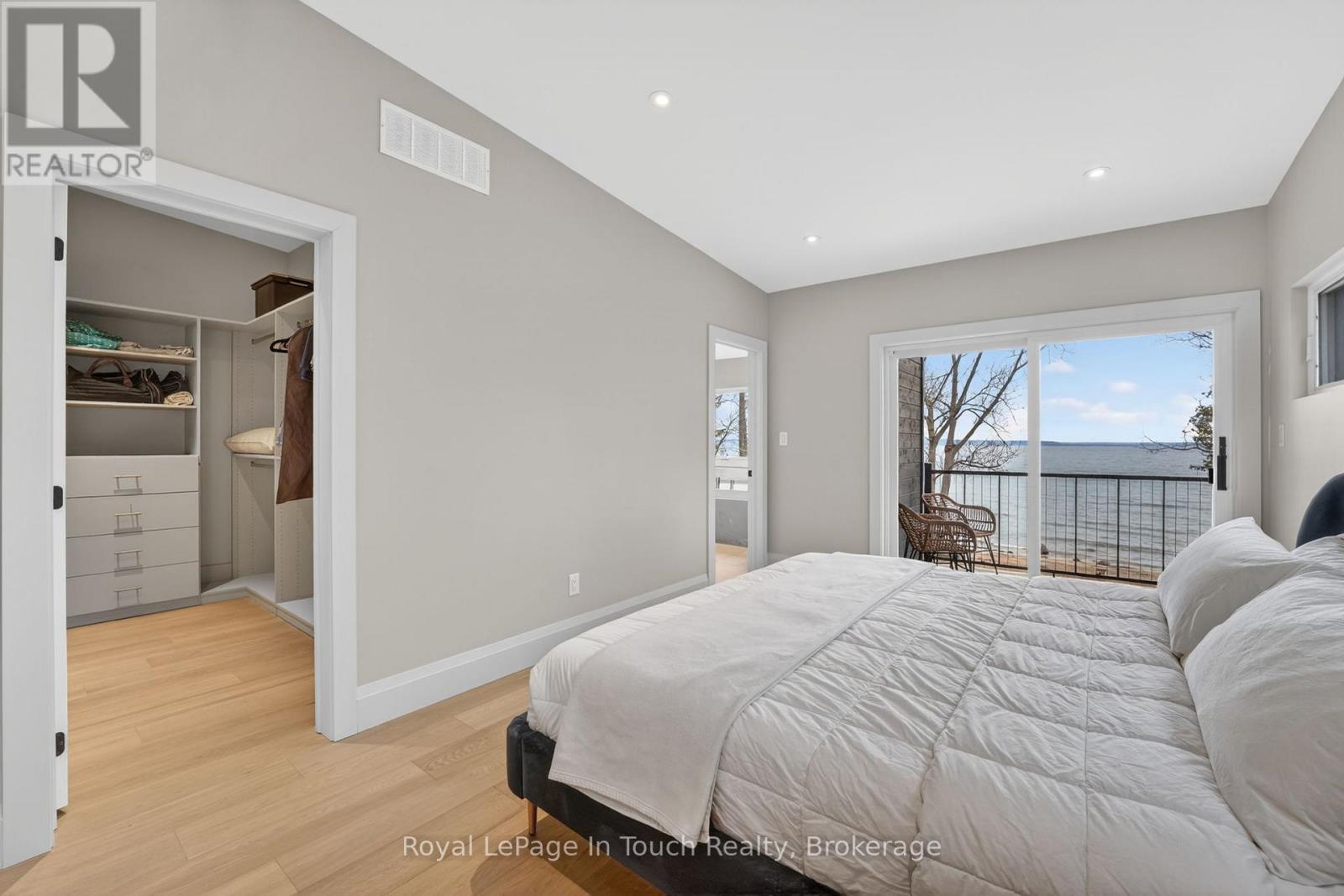 160 Tiny Beaches Road N, Tiny, Ontario  L0L 2J0 - Photo 21 - S13138142