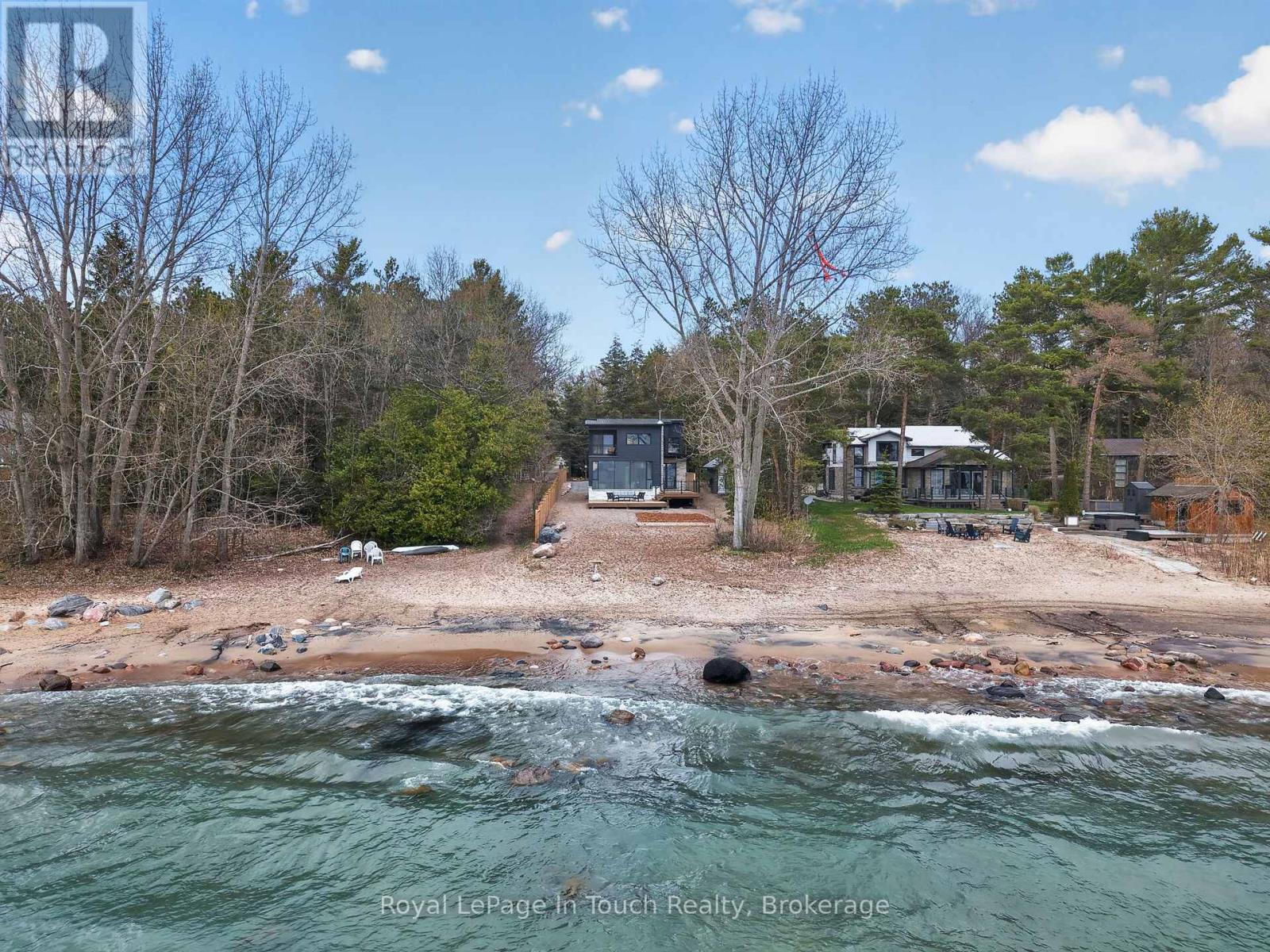 160 Tiny Beaches Road N, Tiny, Ontario  L0L 2J0 - Photo 3 - S13138142