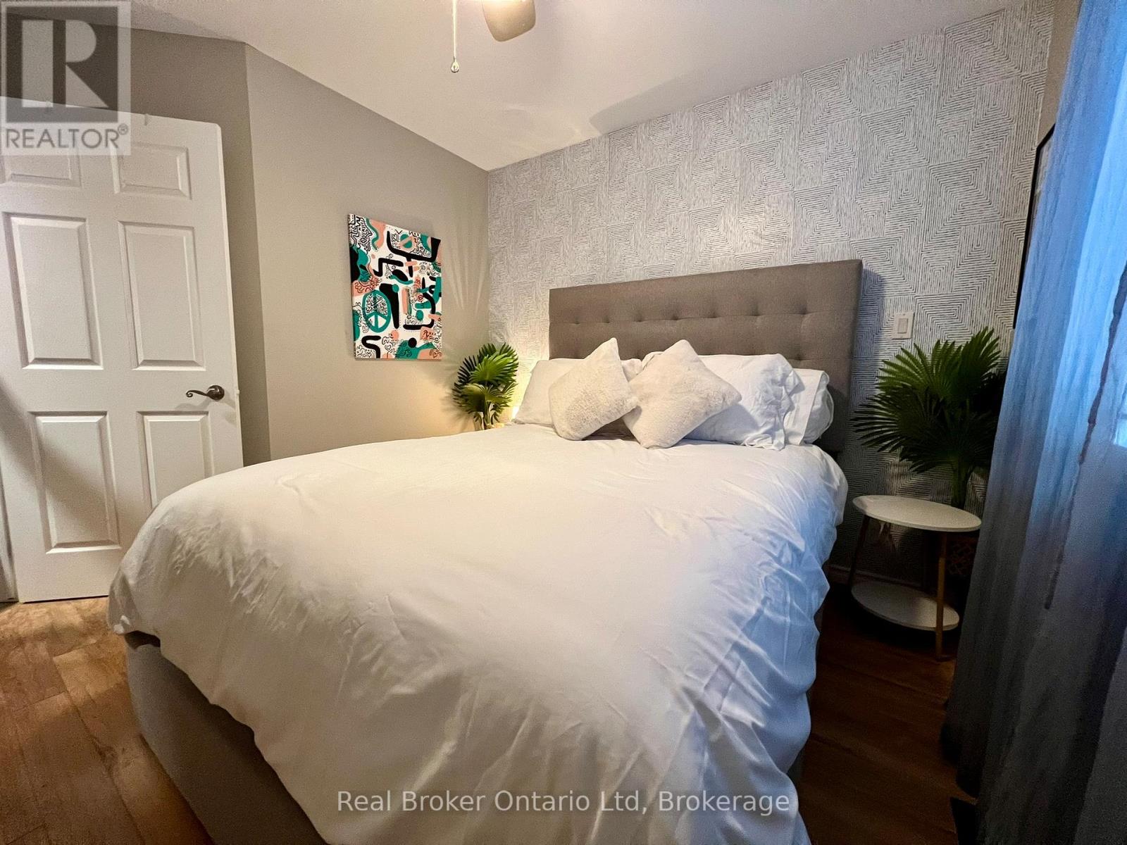 208 Second Avenue S, South Bruce Peninsula, Ontario  N0H 2G0 - Photo 11 - X13138440