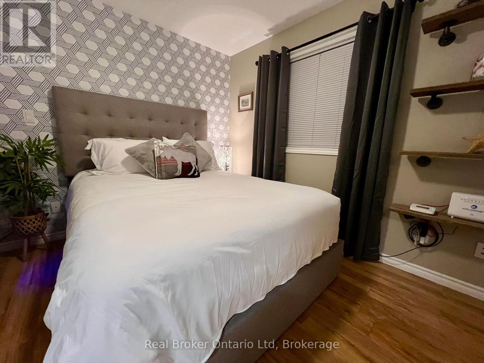 208 Second Avenue S, South Bruce Peninsula, Ontario  N0H 2G0 - Photo 16 - X13138440