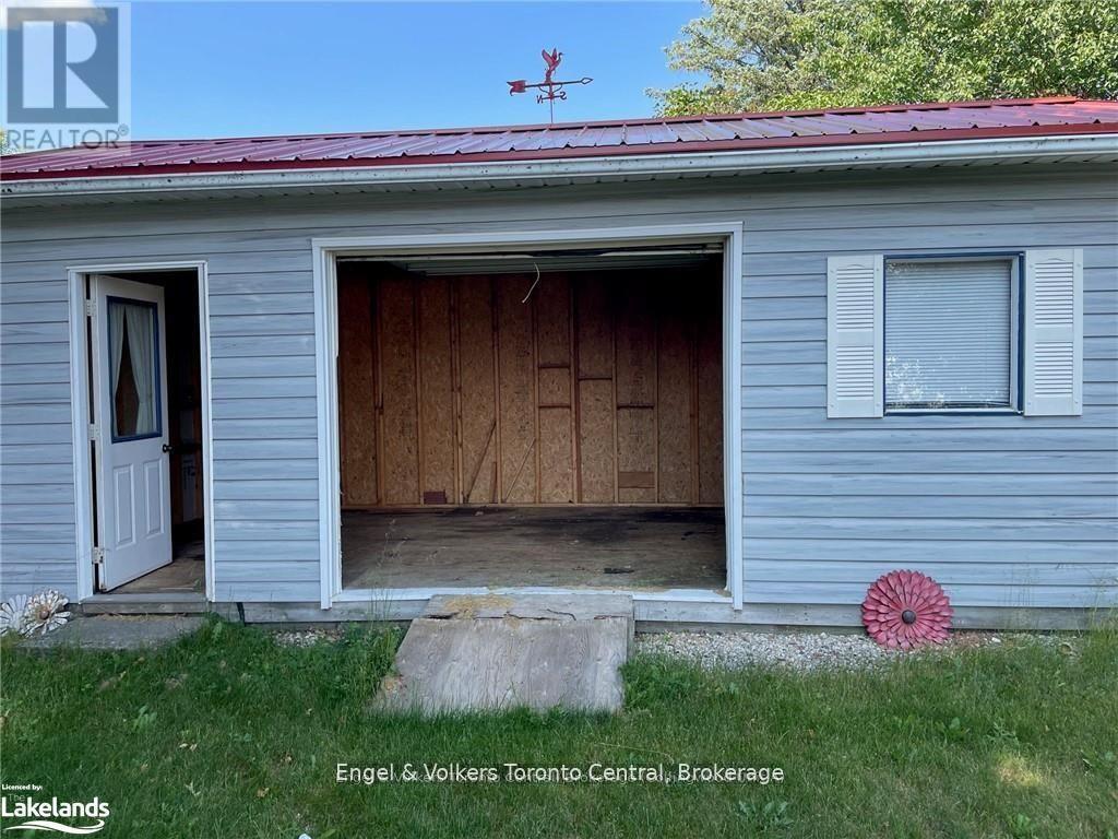 27 Herbert Avenue, Grey Highlands, Ontario  N0C 1H0 - Photo 12 - X13138632