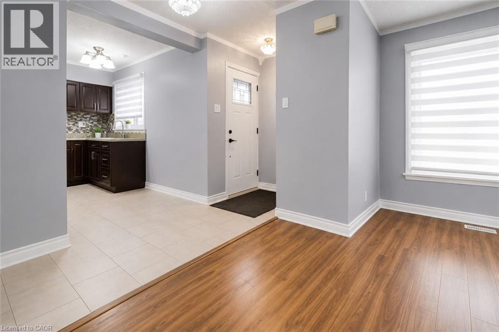 110 Ling Road Unit# 7, Toronto, Ontario  M1E 4V9 - Photo 3 - 40830923