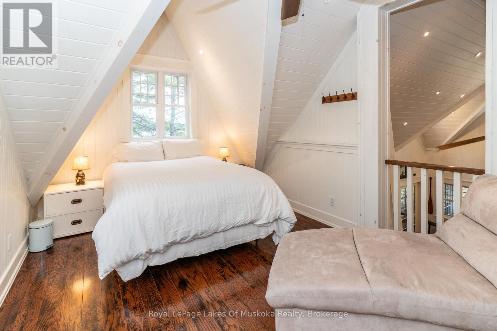 27 Island 2ml, Gravenhurst, Ontario  P0E 1G0 - Photo 18 - X13138748