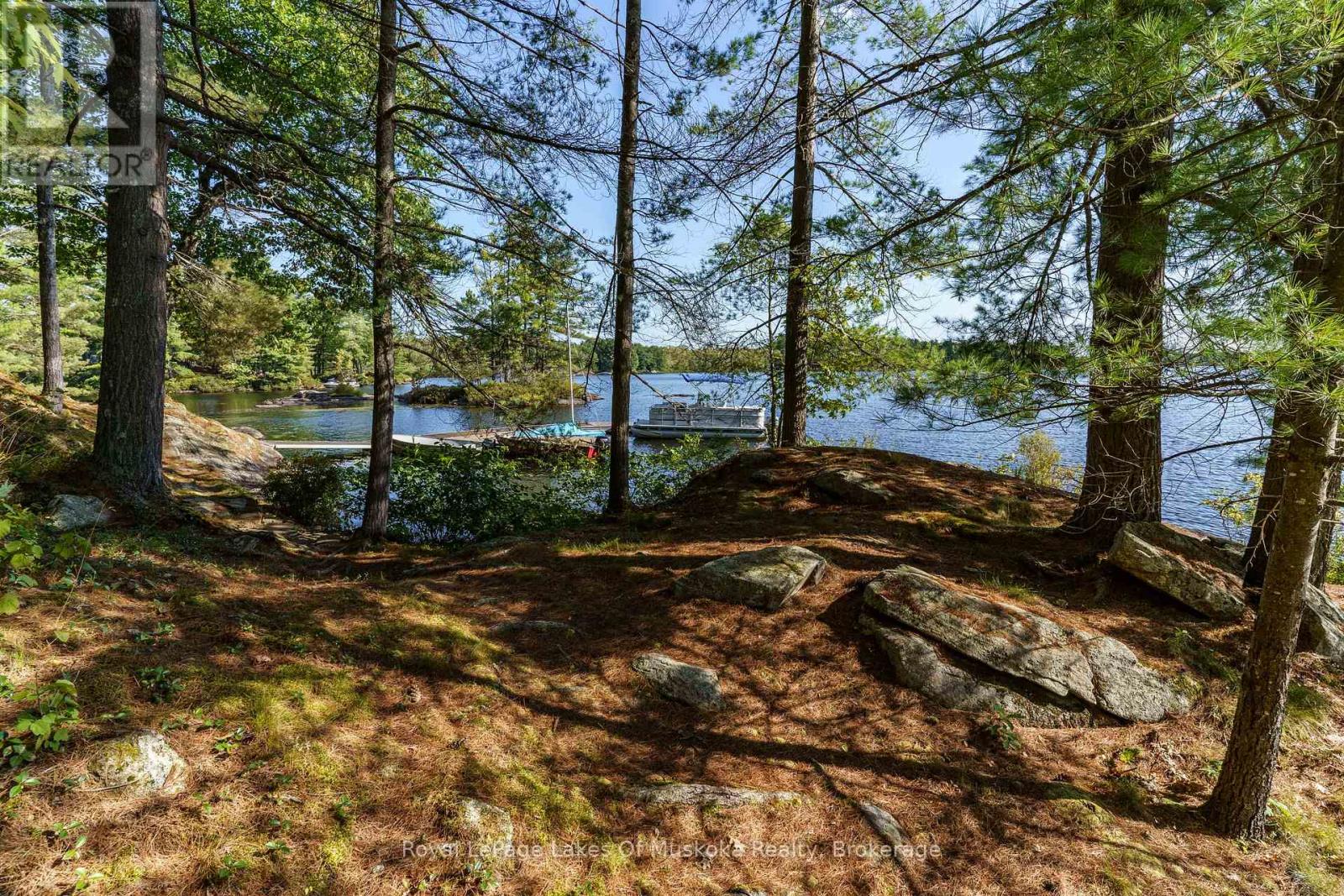 27 Island 2ml, Gravenhurst, Ontario  P0E 1G0 - Photo 36 - X13138748