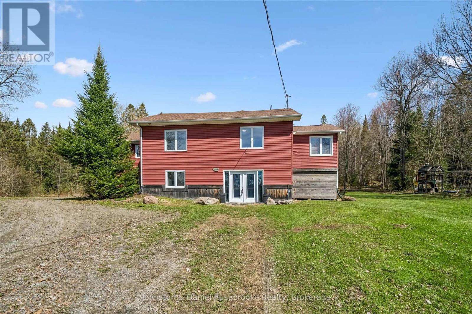 2519 South Horn Lake Rd R.r.#3 Road, Magnetawan, Ontario  P0A 1C0 - Photo 6 - X13138908