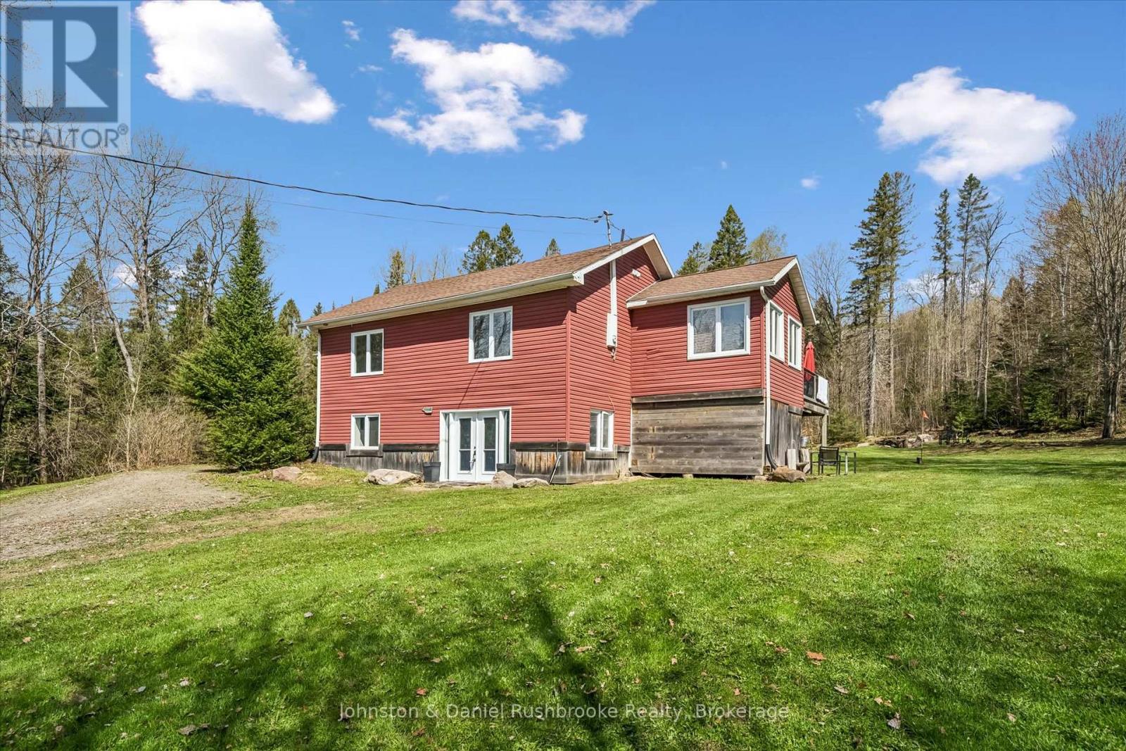 2519 South Horn Lake Rd R.r.#3 Road, Magnetawan, Ontario  P0A 1C0 - Photo 8 - X13138908