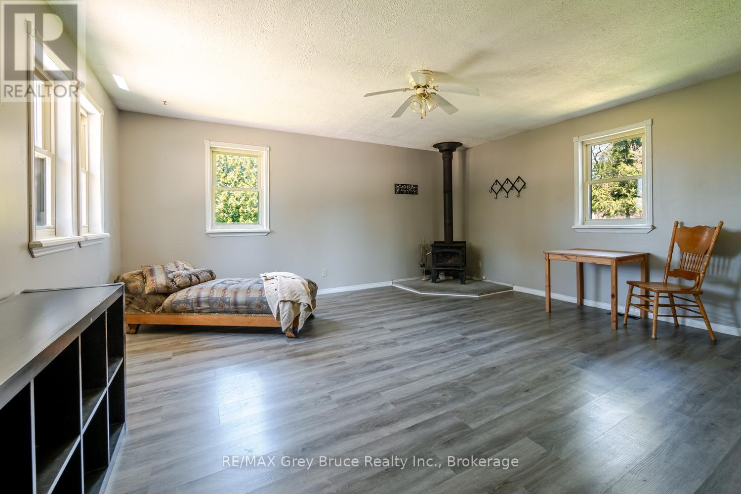 206 Lindsay Road 30, Northern Bruce Peninsula, Ontario  N0H 1Z0 - Photo 11 - X13139386
