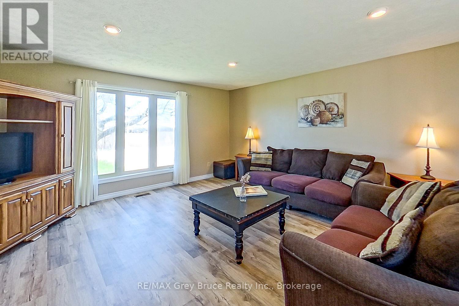 206 Lindsay Road 30, Northern Bruce Peninsula, Ontario  N0H 1Z0 - Photo 27 - X13139386