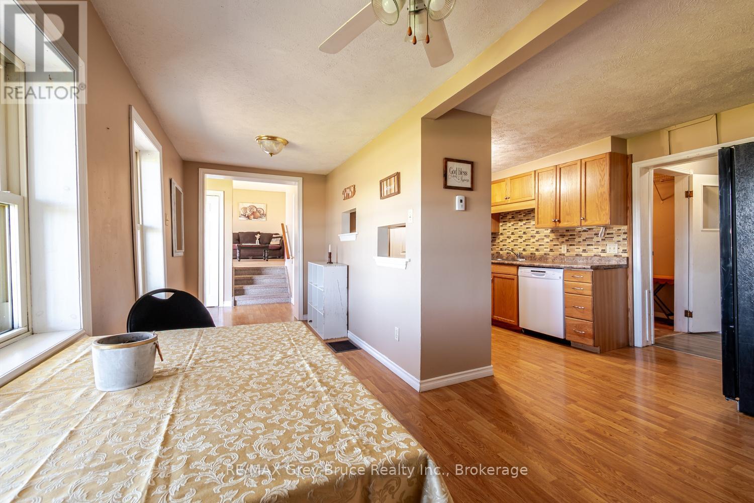 206 Lindsay Road 30, Northern Bruce Peninsula, Ontario  N0H 1Z0 - Photo 7 - X13139386