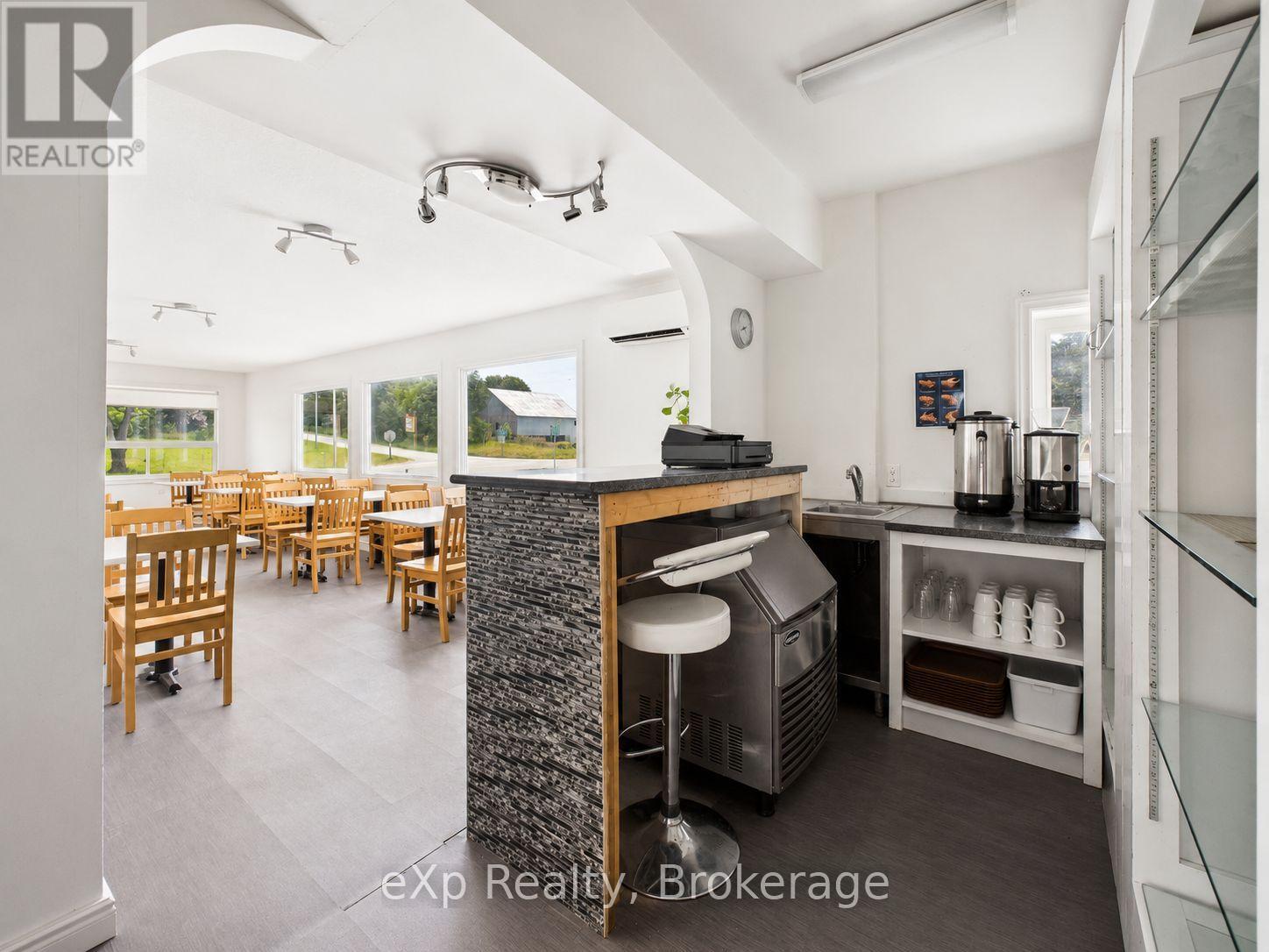 315194 Highway 6, Chatsworth, Ontario  N0H 2V0 - Photo 13 - X13139436