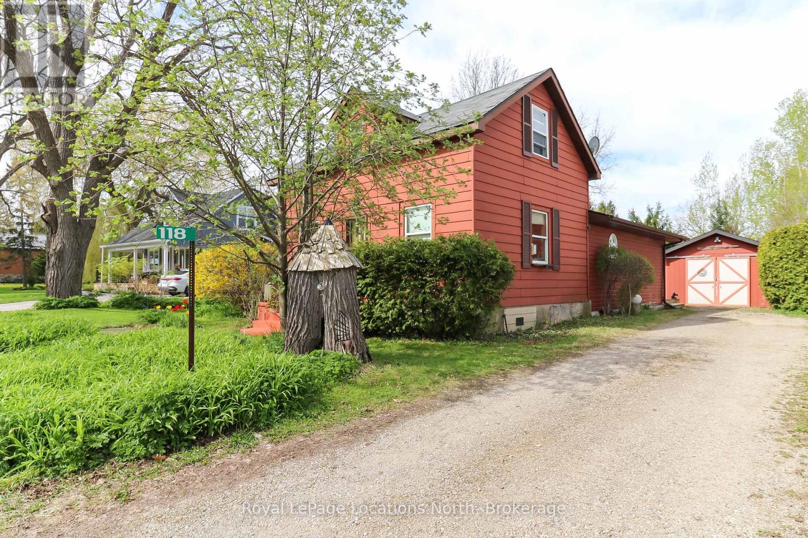 118 Marsh Street, Blue Mountains, Ontario  N0H 1J0 - Photo 3 - X13139572