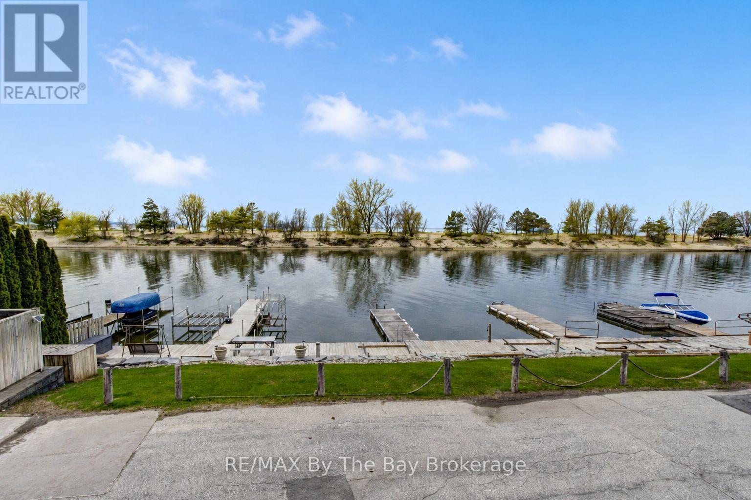 1 - 216 River Road E, Wasaga Beach, Ontario  L9Z 2L6 - Photo 4 - S13139598