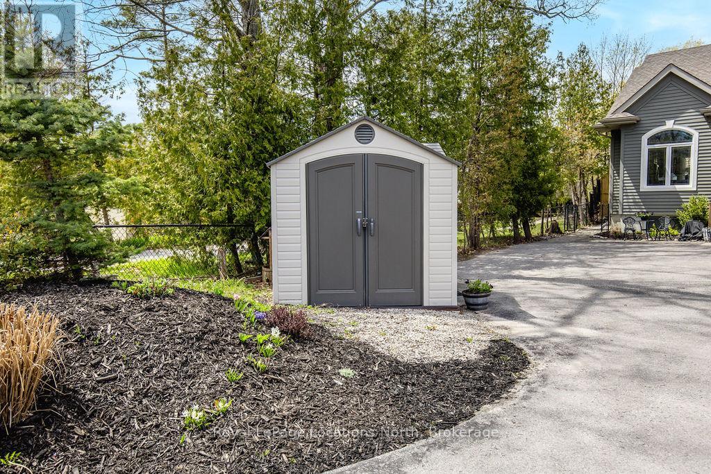 1094 River Road W, Wasaga Beach, Ontario  L9Z 2W7 - Photo 38 - S13139736