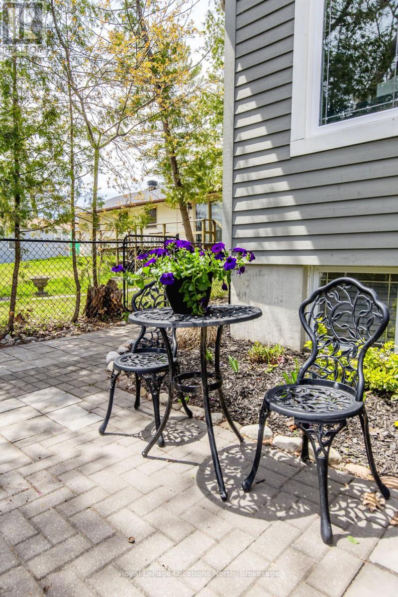 1094 River Road W, Wasaga Beach, Ontario  L9Z 2W7 - Photo 39 - S13139736