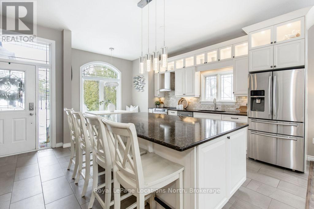 1094 River Road W, Wasaga Beach, Ontario  L9Z 2W7 - Photo 7 - S13139736