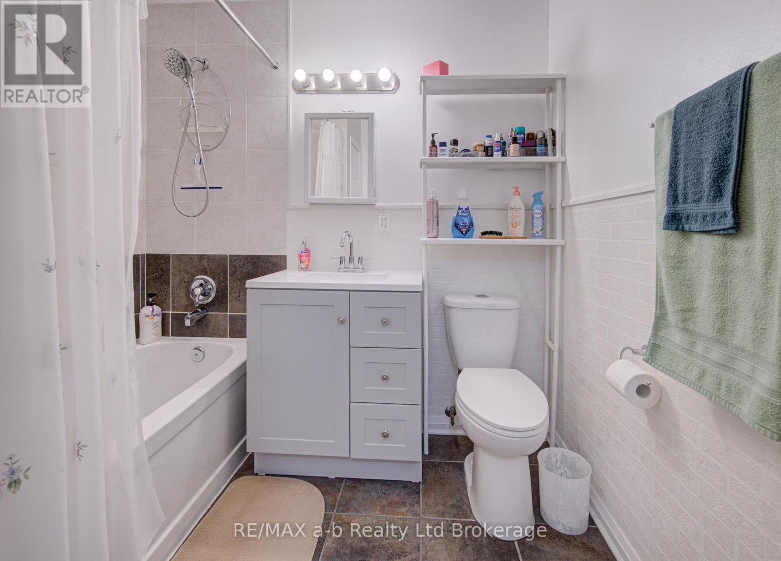 18 - 224f Harvard Place, Waterloo, Ontario  N2J 4G2 - Photo 17 - X13140532