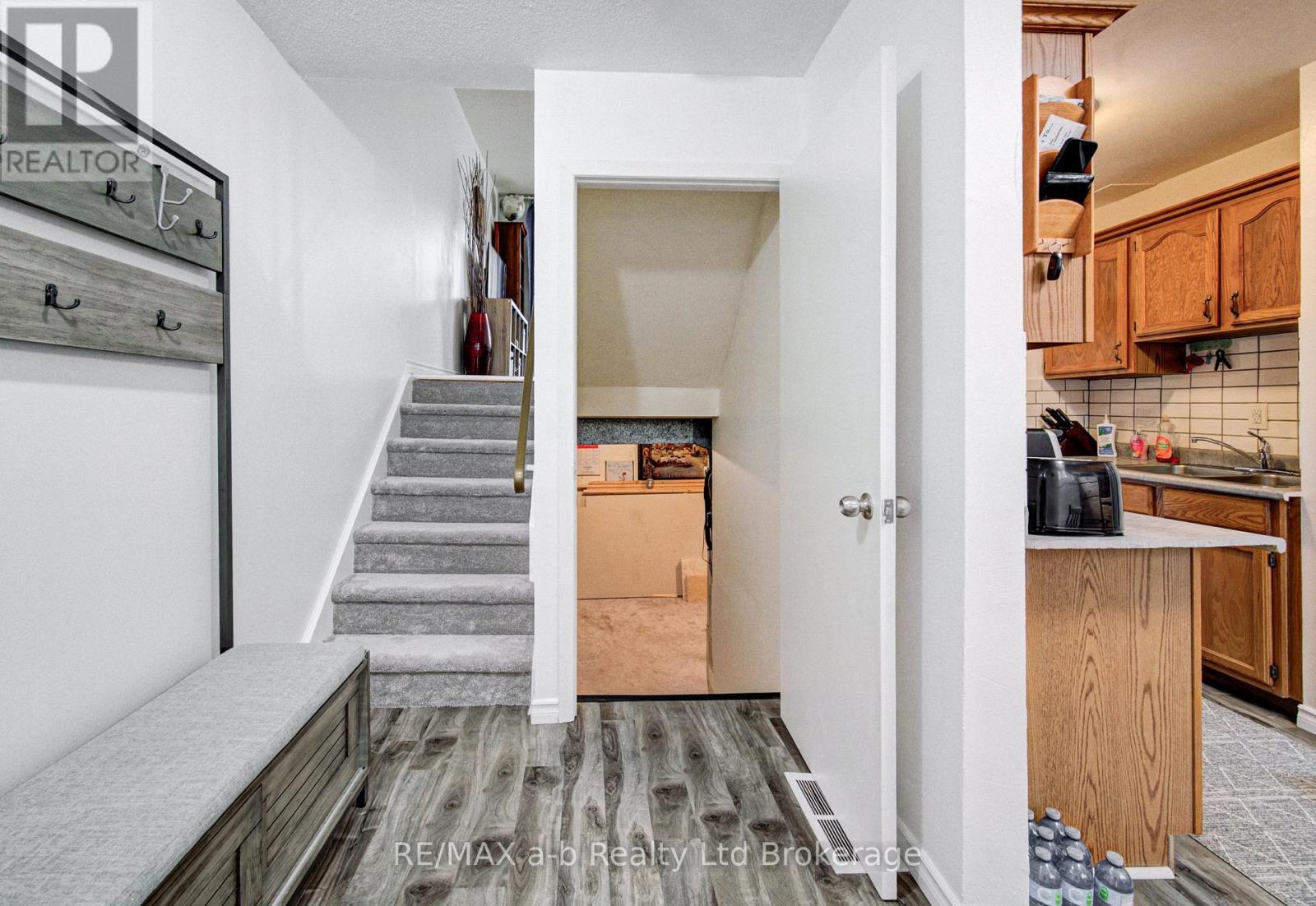 18 - 224f Harvard Place, Waterloo, Ontario  N2J 4G2 - Photo 3 - X13140532