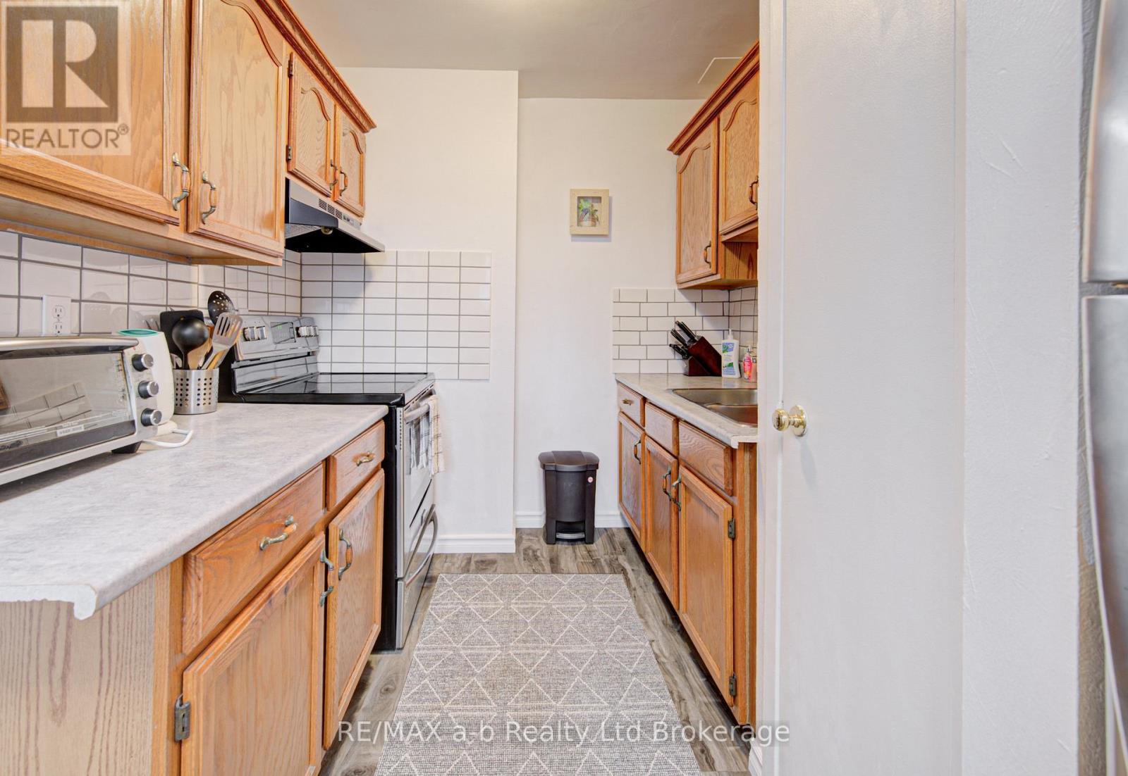 18 - 224f Harvard Place, Waterloo, Ontario  N2J 4G2 - Photo 7 - X13140532