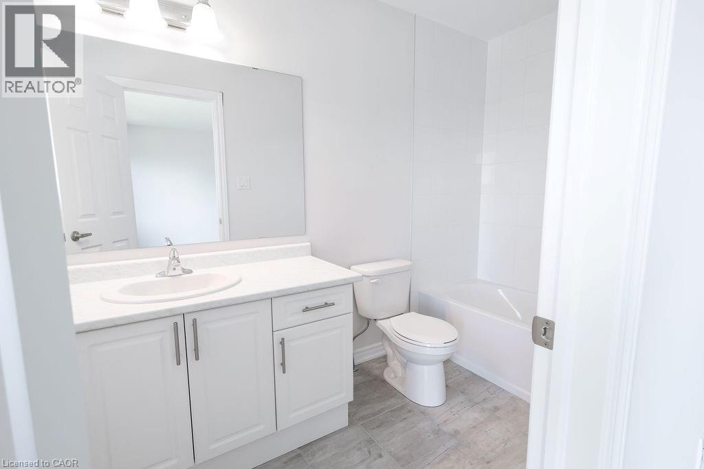 677 Park Road N Unit# 57, Brantford, Ontario  N3R 0A2 - Photo 8 - 40831045