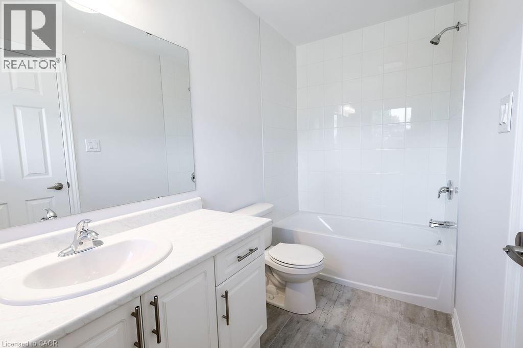 677 Park Road N Unit# 57, Brantford, Ontario  N3R 0A2 - Photo 9 - 40831045