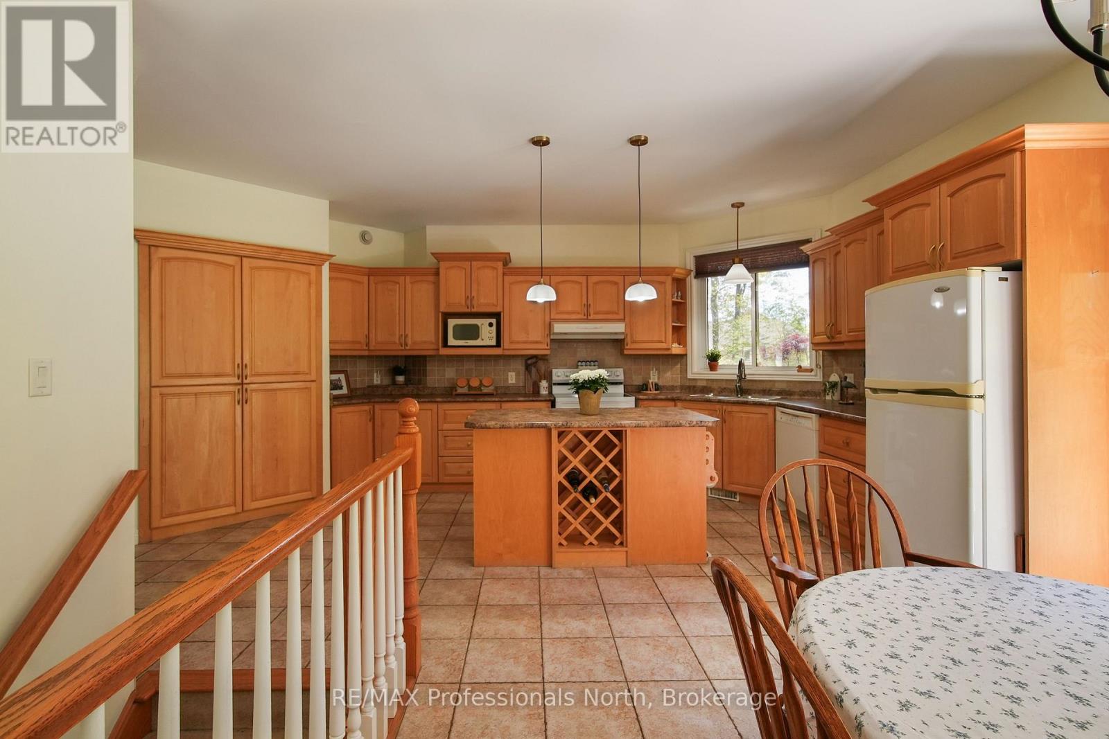 9883 Graham Road, West Elgin, Ontario  N0L 2P0 - Photo 12 - X13140874