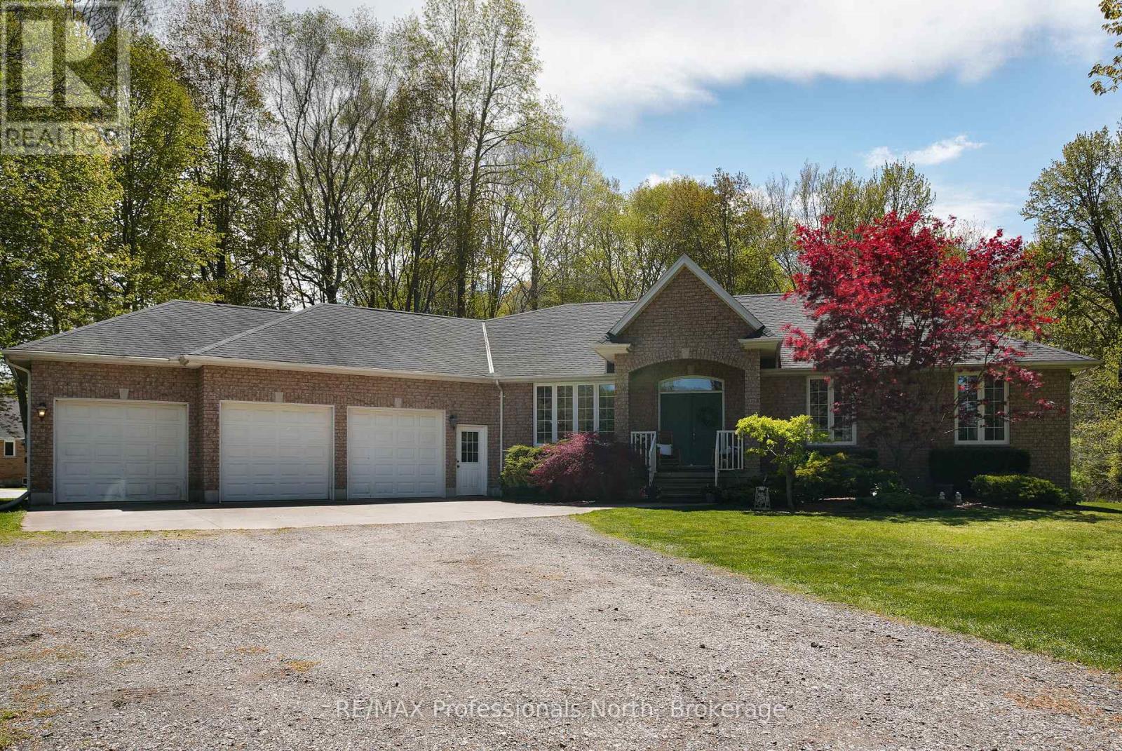 9883 Graham Road, West Elgin, Ontario  N0L 2P0 - Photo 3 - X13140874