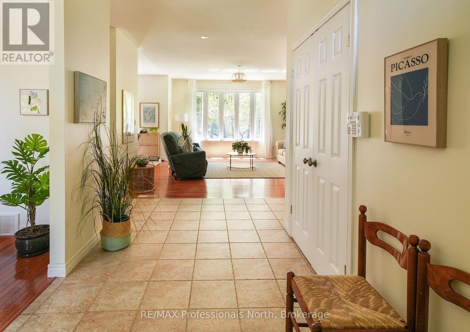 9883 Graham Road, West Elgin, Ontario  N0L 2P0 - Photo 5 - X13140874