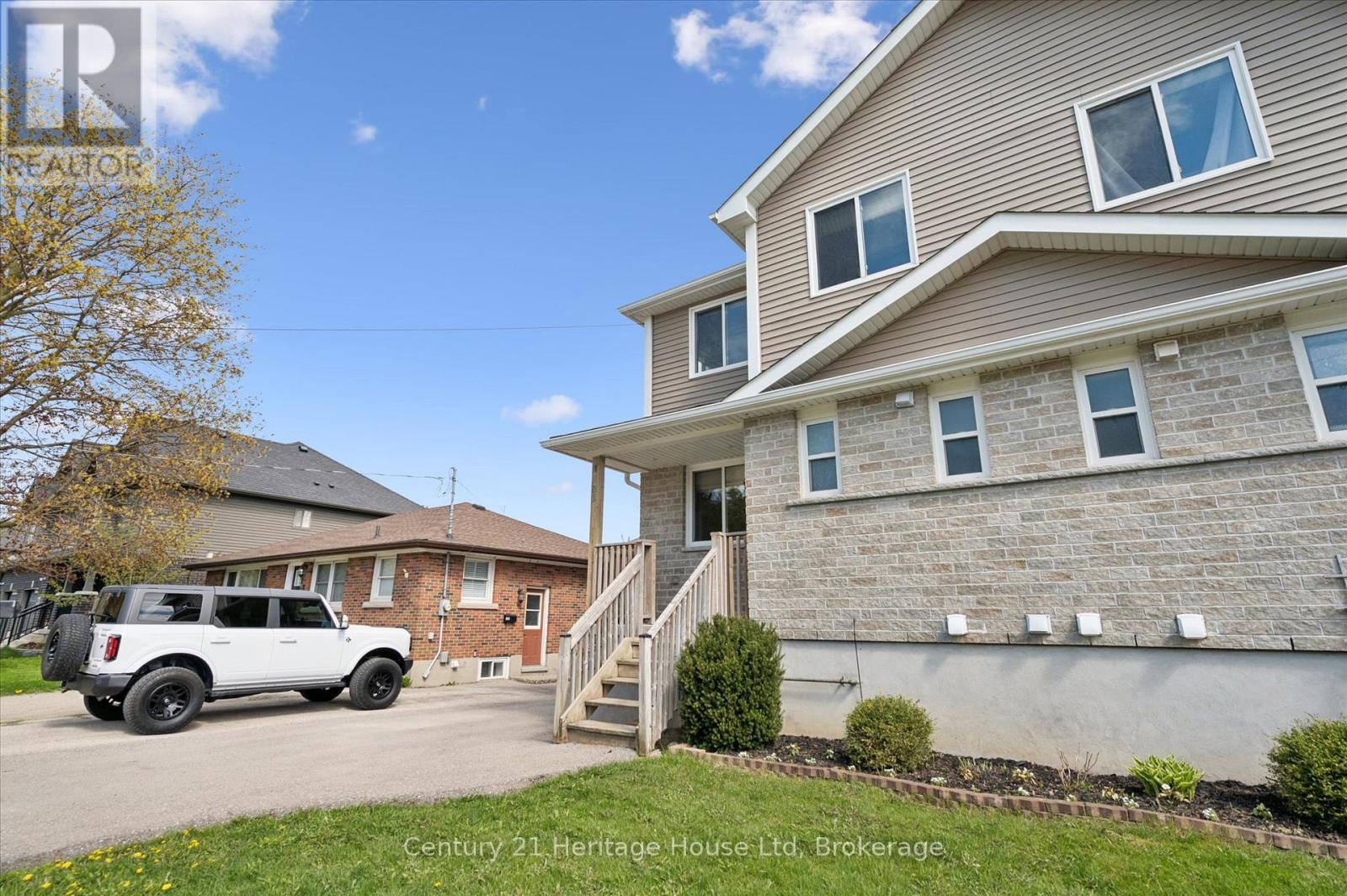 126 Forfar Street E, Centre Wellington, Ontario  N1M 1B2 - Photo 3 - X13140882