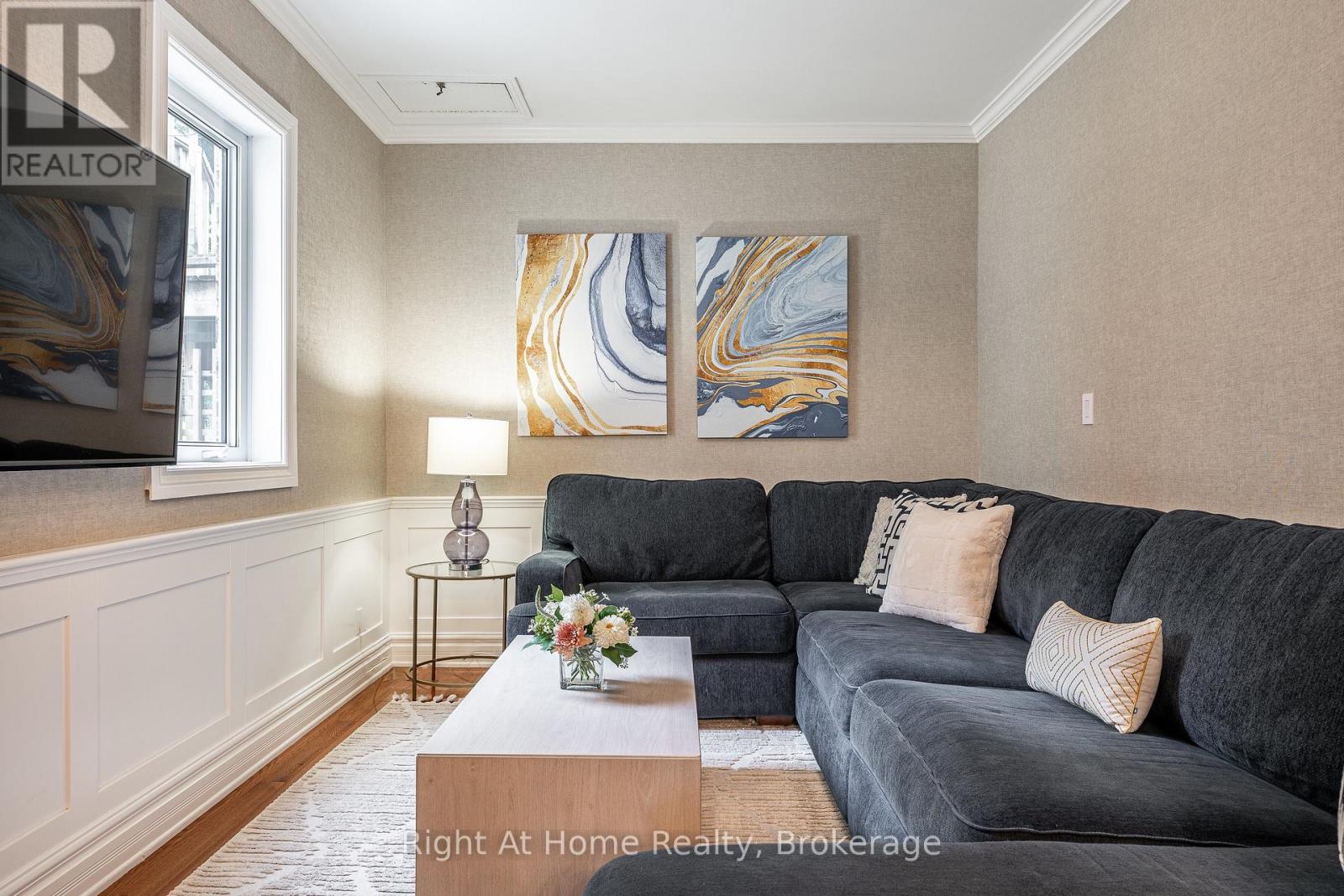 18 Waterloo Street N, Stratford, Ontario  N5A 5H5 - Photo 16 - X13141064