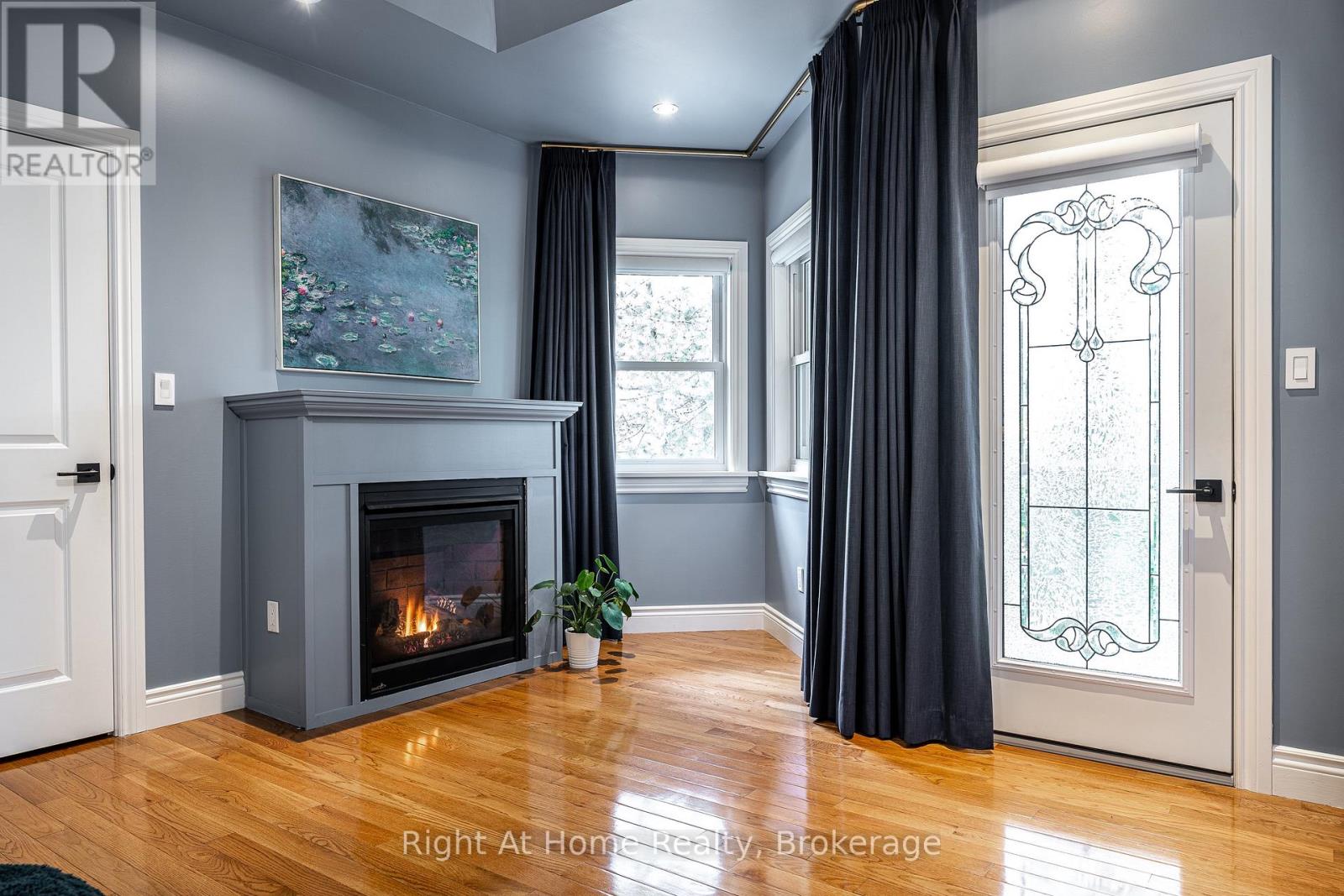 18 Waterloo Street N, Stratford, Ontario  N5A 5H5 - Photo 22 - X13141064