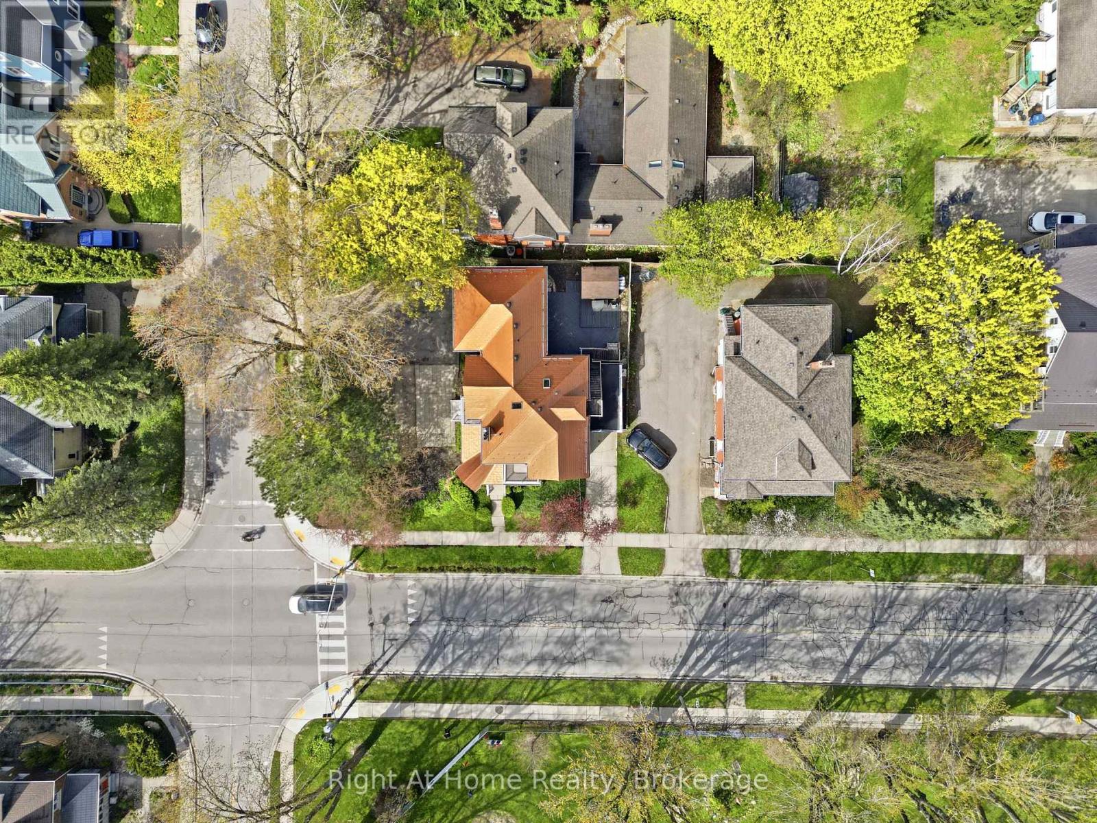 18 Waterloo Street N, Stratford, Ontario  N5A 5H5 - Photo 35 - X13141064