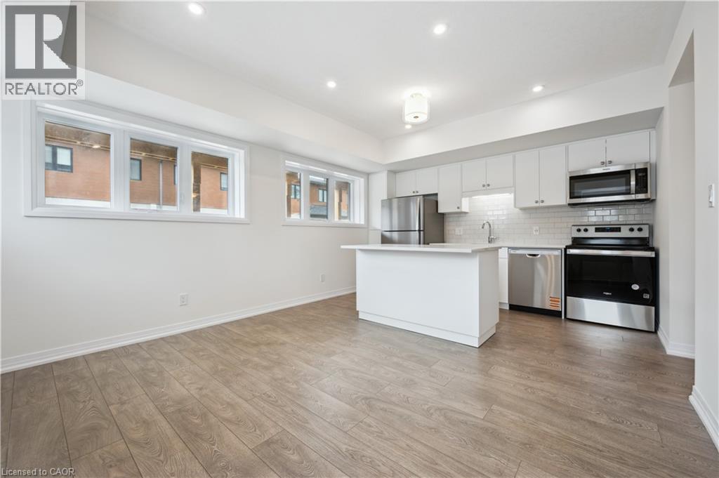 15 Stauffer Woods Trail Unit# C11, Kitchener, Ontario  N2P 0L1 - Photo 4 - 40830934