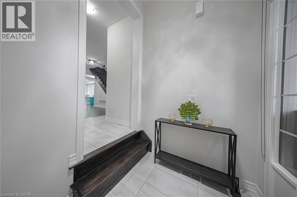 38 Gloria Street, Kitchener, Ontario  N2R 0R1 - Photo 4 - 40830156
