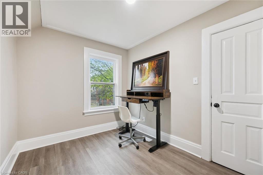 15 Gordon Avenue, Kitchener, Ontario  N2H 1N7 - Photo 13 - 40828835