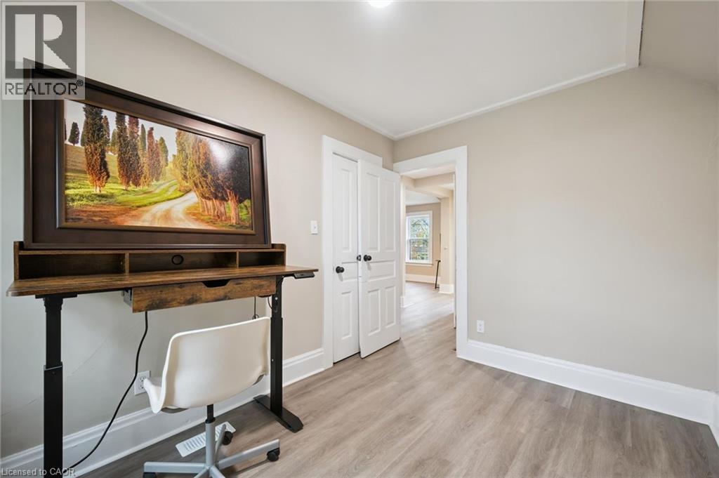 15 Gordon Avenue, Kitchener, Ontario  N2H 1N7 - Photo 14 - 40828835