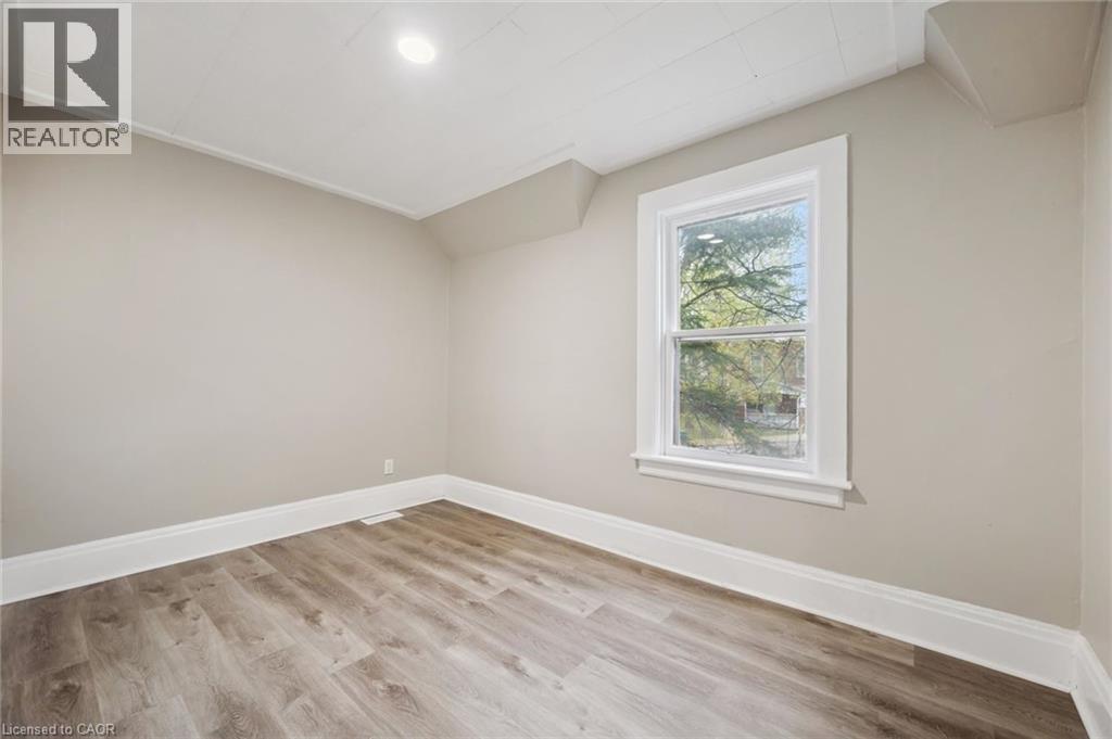 15 Gordon Avenue, Kitchener, Ontario  N2H 1N7 - Photo 15 - 40828835