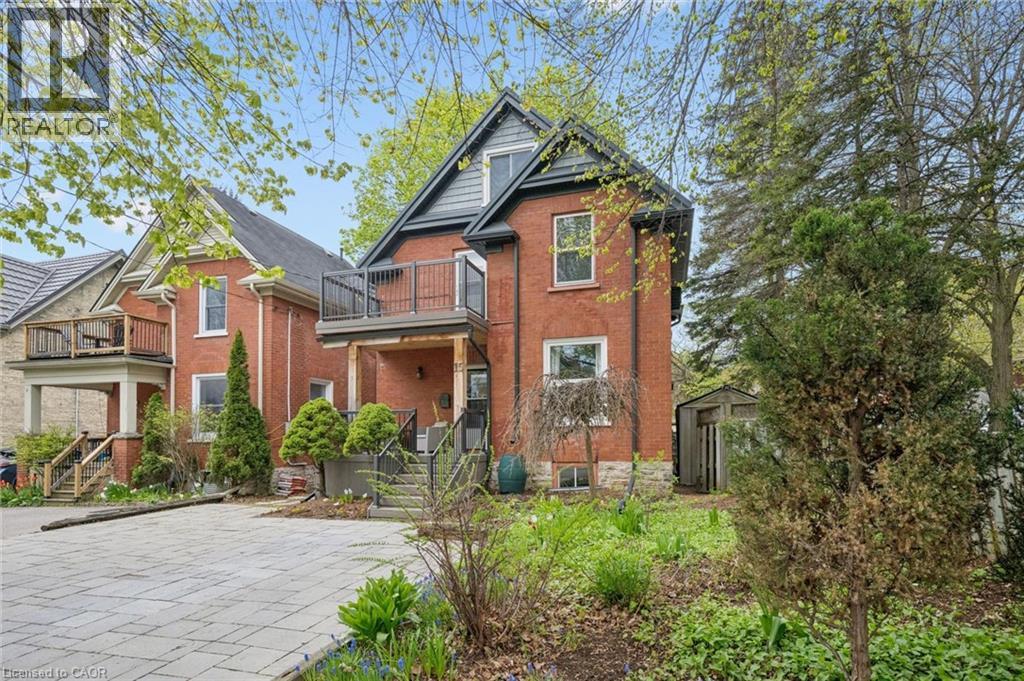 15 Gordon Avenue, Kitchener, Ontario  N2H 1N7 - Photo 3 - 40828835
