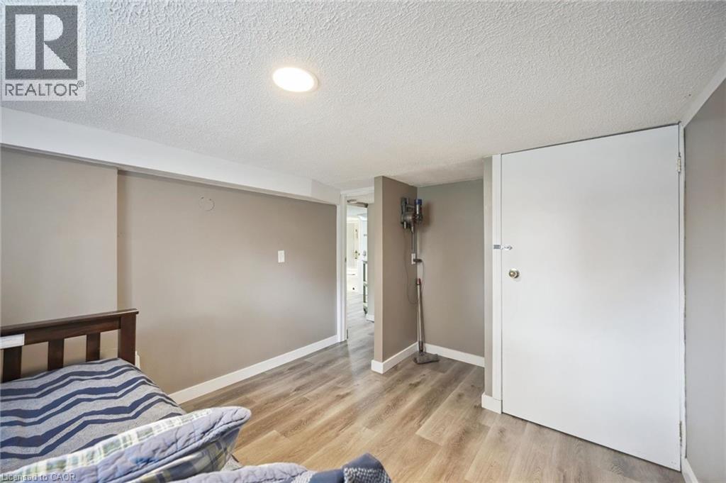 15 Gordon Avenue, Kitchener, Ontario  N2H 1N7 - Photo 35 - 40828835