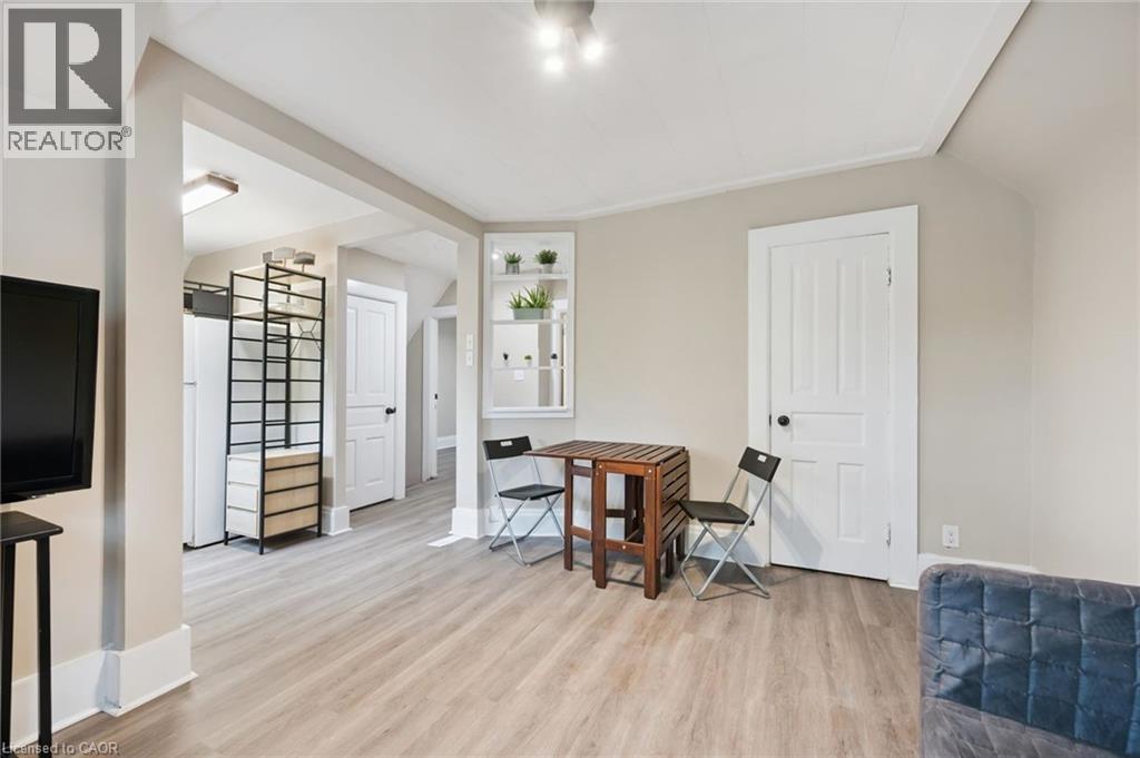 15 Gordon Avenue, Kitchener, Ontario  N2H 1N7 - Photo 9 - 40828835