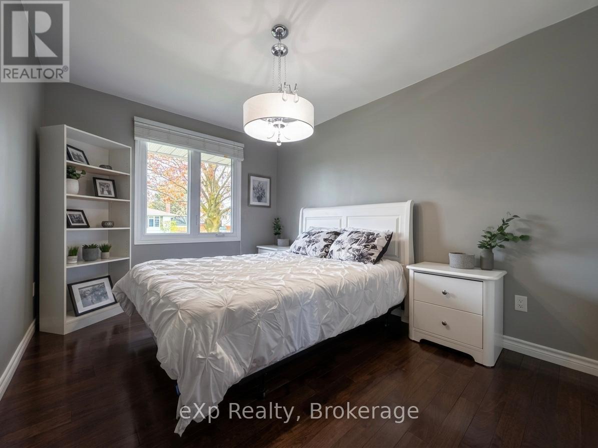 209 15th Avenue, Hanover, Ontario  N4N 3E1 - Photo 12 - X13142674