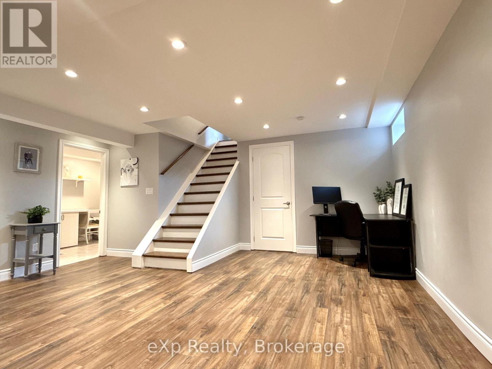 209 15th Avenue, Hanover, Ontario  N4N 3E1 - Photo 15 - X13142674
