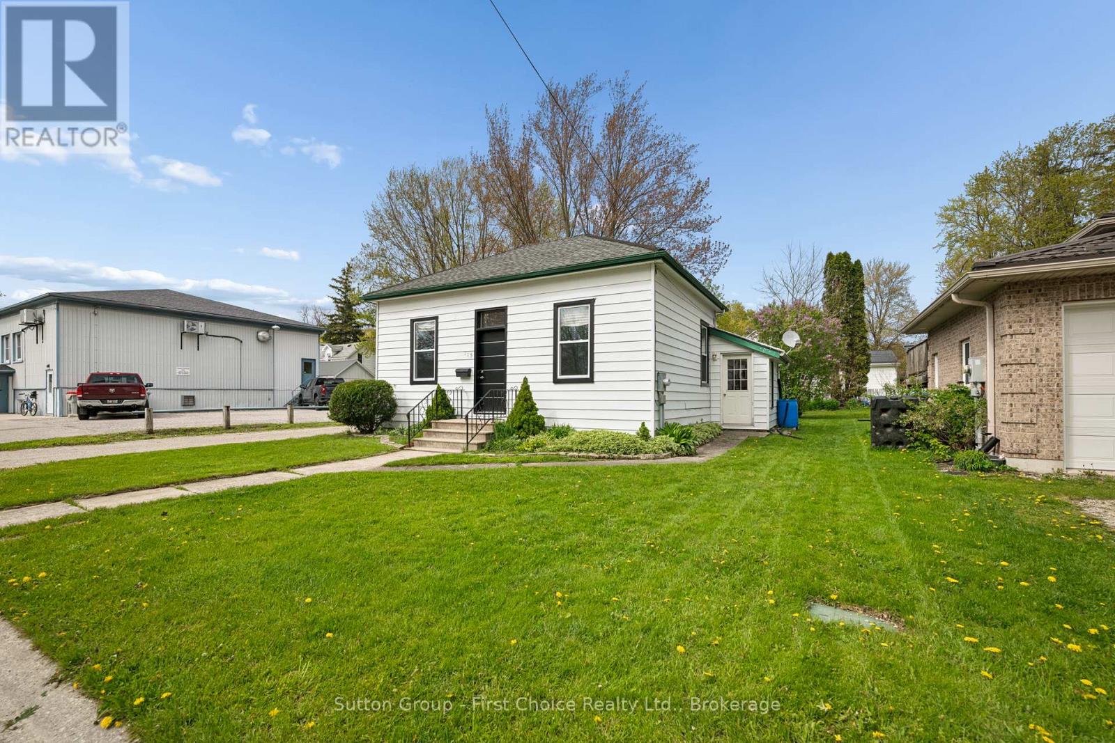 115 Legion Street, West Perth, Ontario  N0K 1N0 - Photo 2 - X13142886
