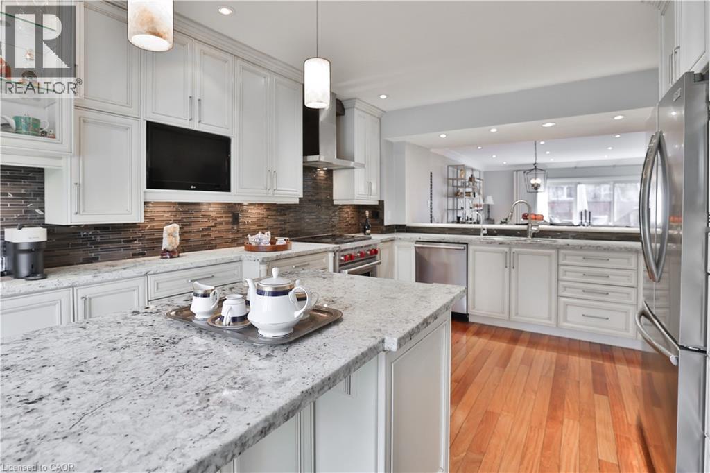 45 Tradewind Drive, Oakville, Ontario  L6L 6K9 - Photo 8 - 40831235