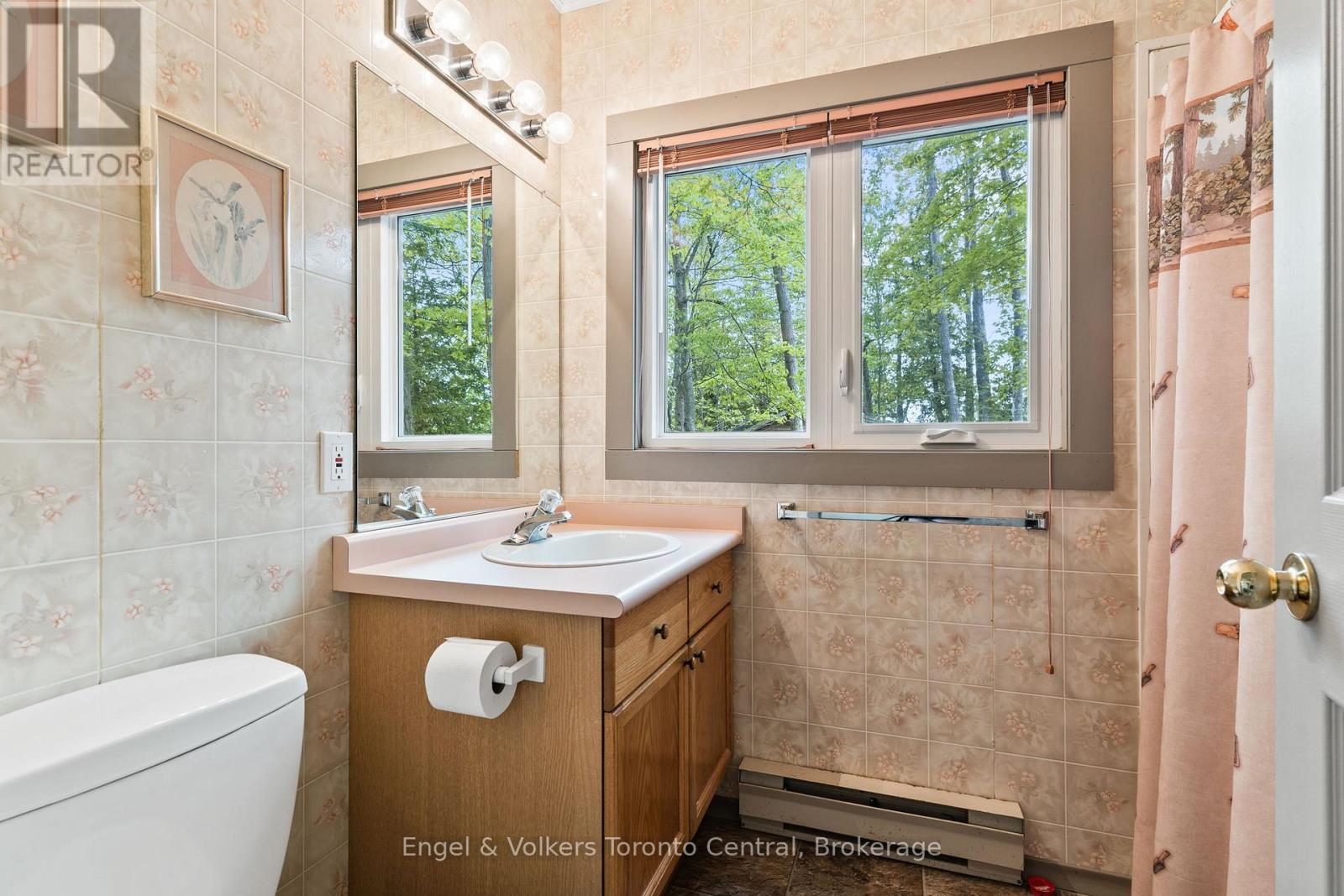 14 Victoria Island, South Bruce Peninsula, Ontario  N0H 1H0 - Photo 11 - X13144318