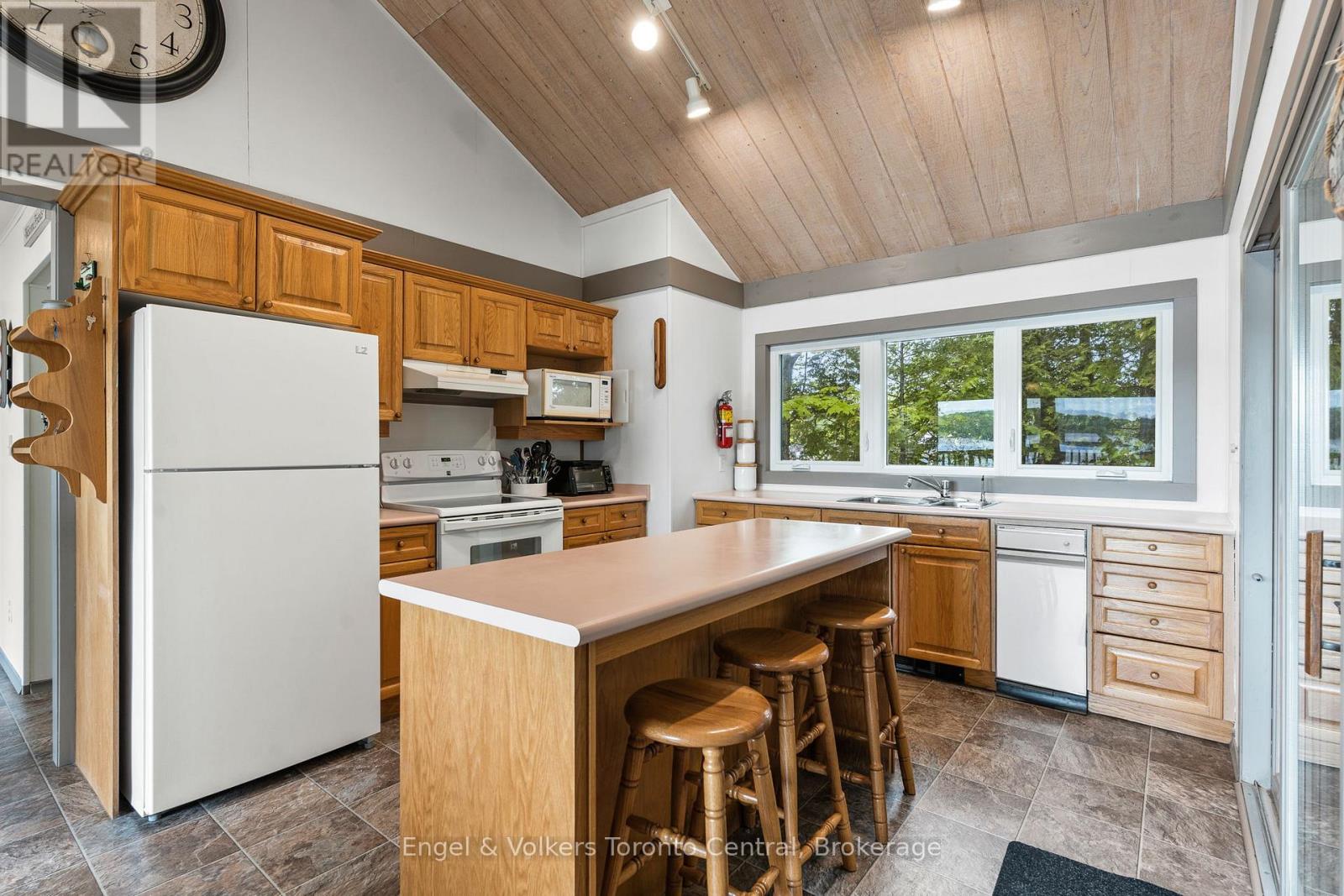 14 Victoria Island, South Bruce Peninsula, Ontario  N0H 1H0 - Photo 13 - X13144318