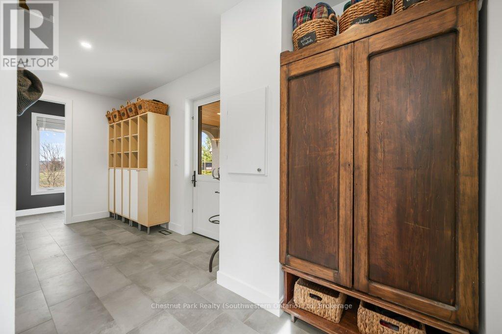 27 Vardon Drive, Guelph, Ontario  N1G 1W8 - Photo 24 - X13144944