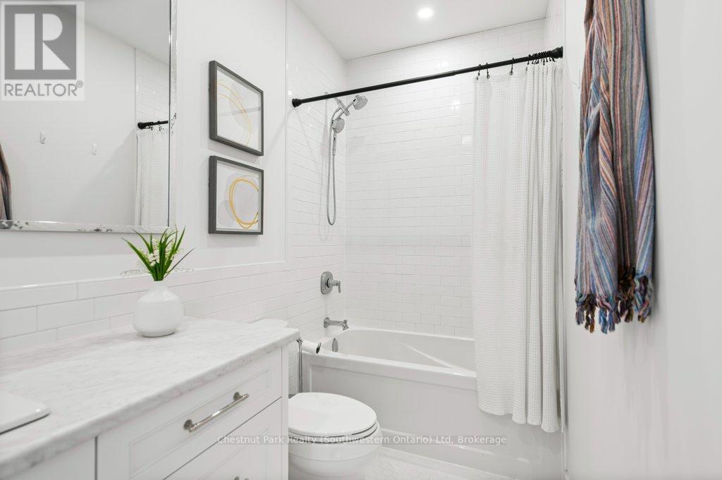 27 Vardon Drive, Guelph, Ontario  N1G 1W8 - Photo 37 - X13144944